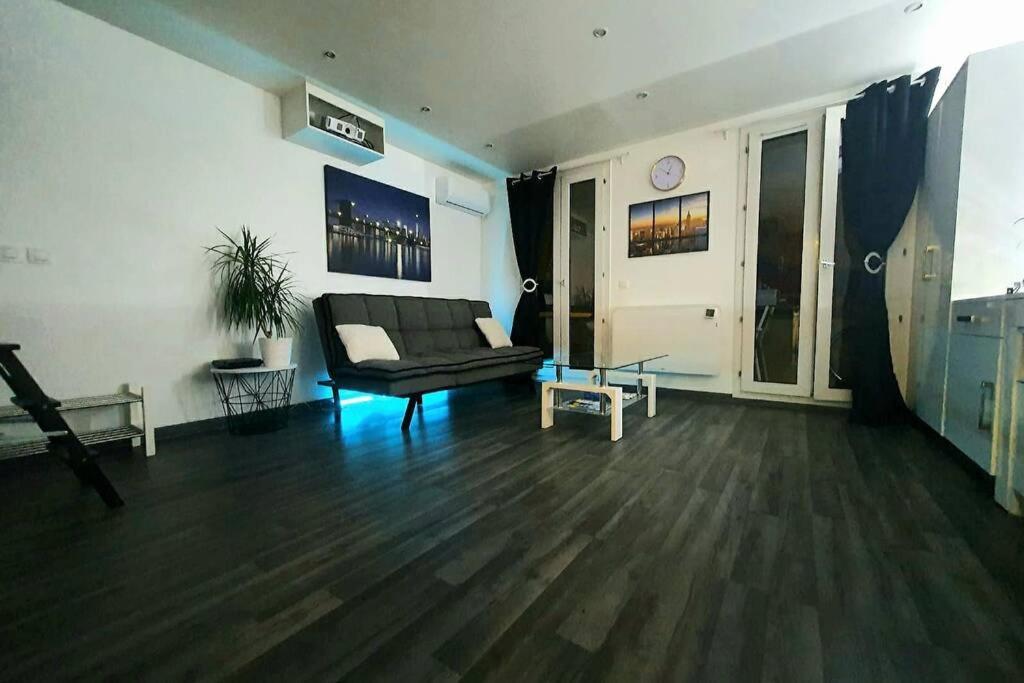 Superbe Studio De 30M2 Proche De Paris Пуасси Экстерьер фото